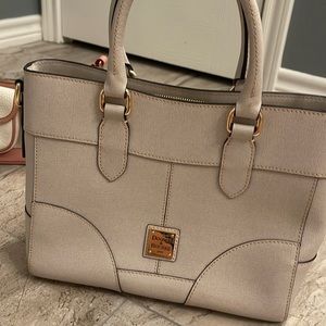 Dooney & Bourke purse-off white/light cream color. Excellent condition